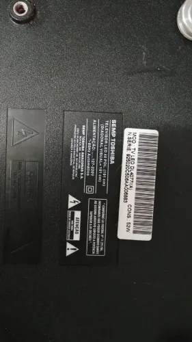 Tv Led 40" tela trincada