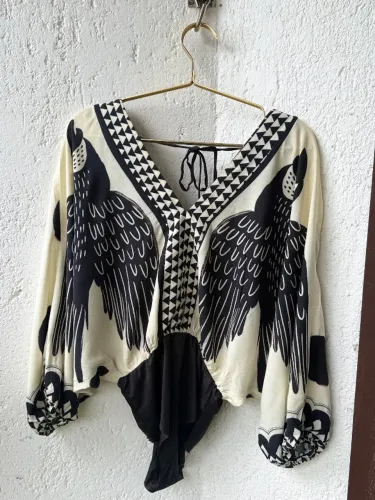 body tucano farm em preto e branco- tamanho p