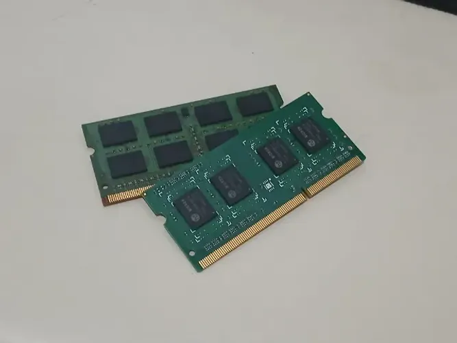 KIT 2X4GB MEMORIA RAM DDR3 NOTEBOOK