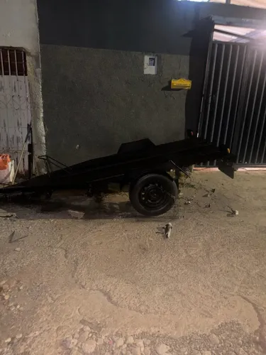 Carretinha prancha pra moto