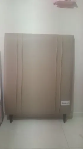 Vendo Cabiceira Ortobom , nunca foi usada<br>Solteiro - Corino beje<br>Valor R$350,00