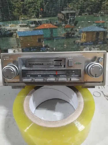 Radio Toca fitas Roadstar RS 2500N, ler descrição.