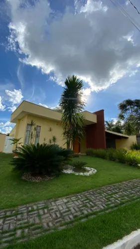 Lindo Sobrado 4/4 em Cond. Fechado 640m2 preço de Oportunidade 