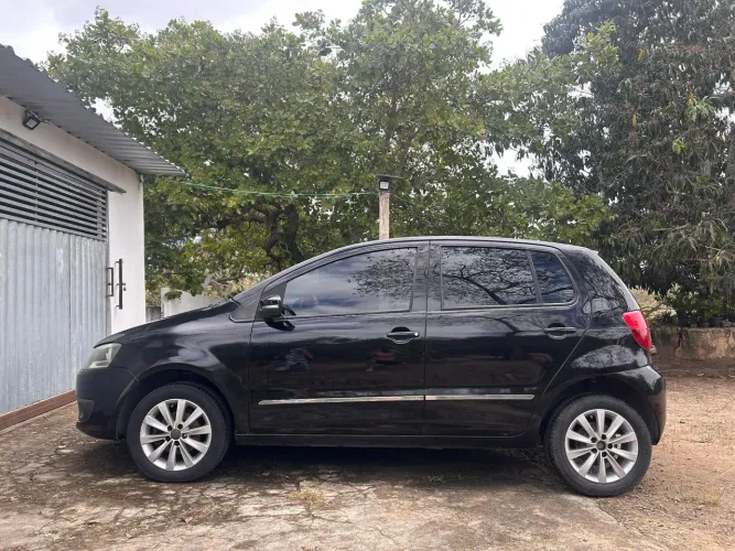 Volkswagen Fox 1.6 MI Total Flex 8V 5P 2011