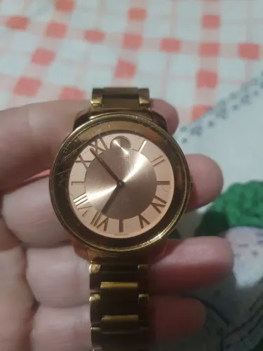 Movado feminino funcionando perfeitamente todo chapeado a ouro