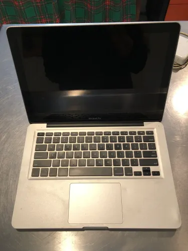 MacBook 2012 com defeito