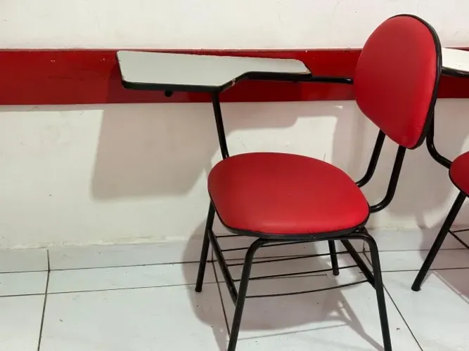 cadeiras escolar 