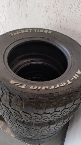 Pneus caminhonete Ford Ranger 275/70/17