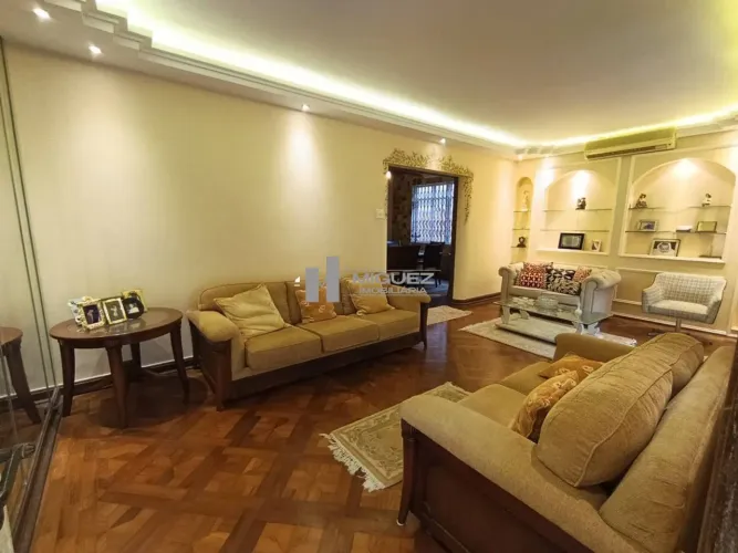 Alugue uma Verdadeira Mansão Urbana: Casa Mobiliada de 264m² na Rua Sabóia Lima com Piscin