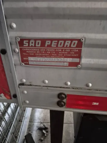 Baú F 350 em ótimo estado