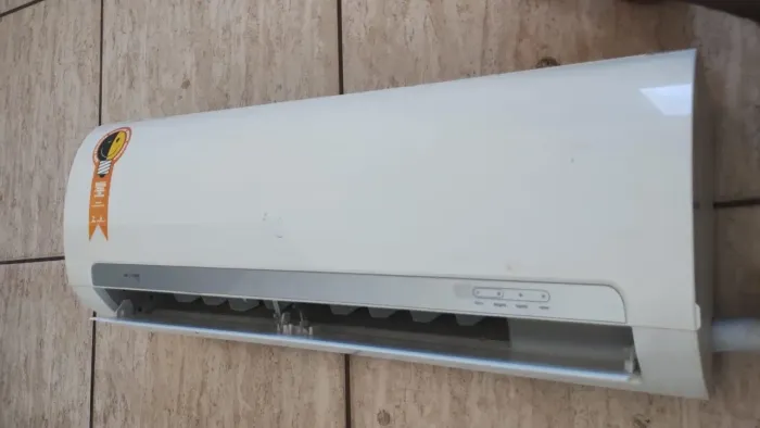 Ar-Condicionado Split Springer Midea 9.000 BTUs (Frio)