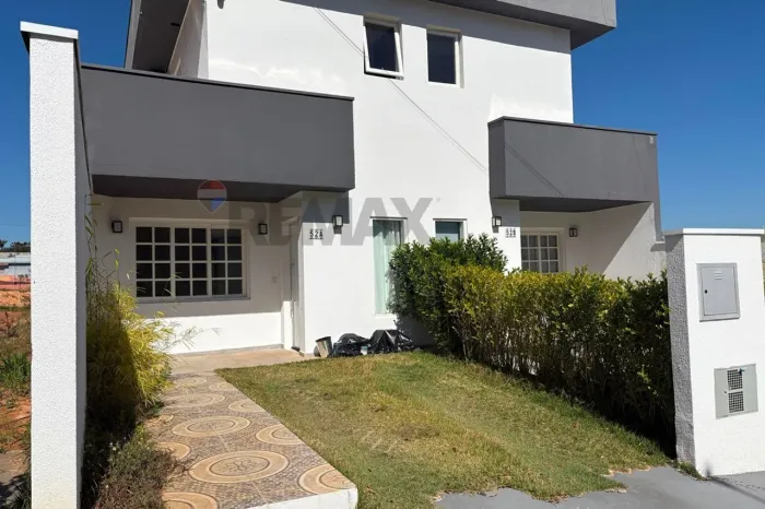 Sobrado novo com duas suites para locação proximo ao Centro de Araçoiaba da Serra