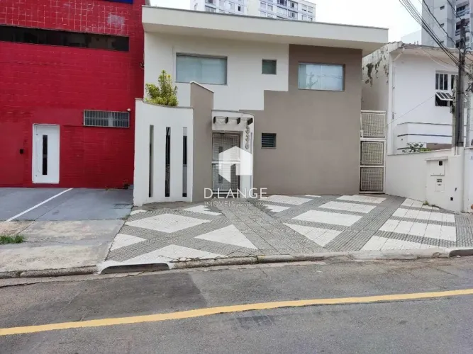 Casa à venda ou Locação no bairro Vila Itapura em Campinas