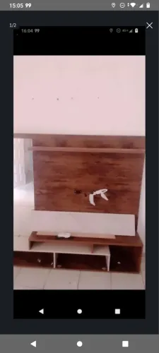 Painel de madeira espelhado