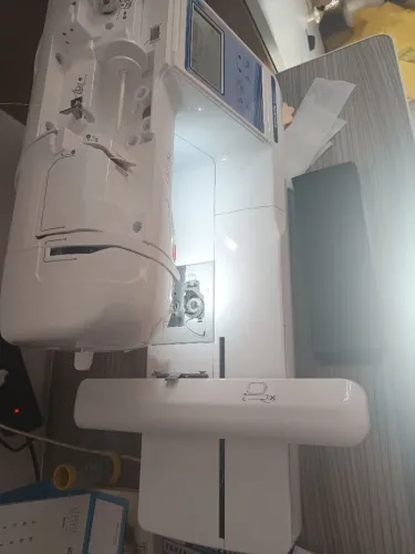 ACEITO NEGOCIAR Máquina de bordar Brother 915 com wifi,novinha