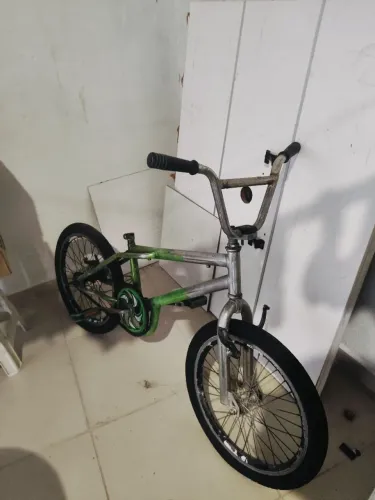 Bicicleta BMX aro 20