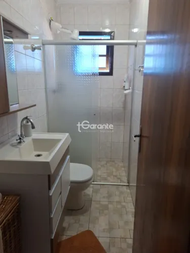 Casa à Venda em Artur Alvim com Quintal e Churrasqueira  3 Dormitórios | 2 vagas de garag