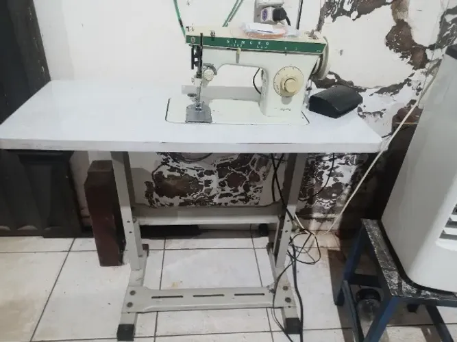 Vendo máquina de costura