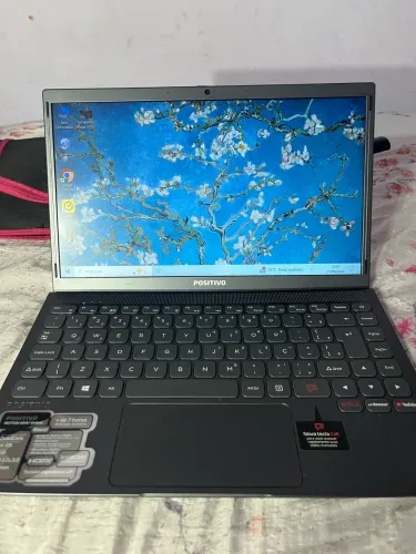 Notebook positivo 