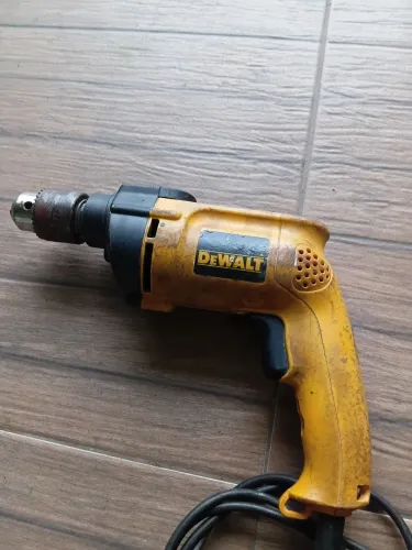Fudadeira Dewalt 220