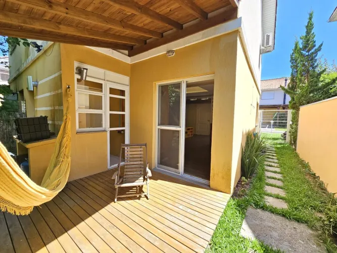 CASA EM CONDOMÍNIO NA AVENIDA PROTÁSIO ALVES