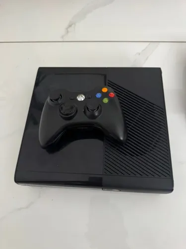 Xbox 360 RGH 3.0 + HD 1Tera Lotado de Jogos + Controle Original