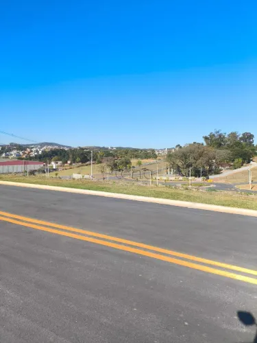 Terreno à venda em Louveira, Ipiranga, com 300 m², Condomínio Reserva di Tamai