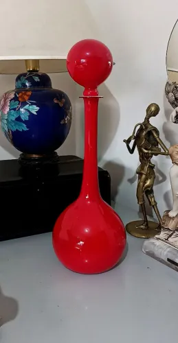 Garrafa midcentury nariz de palhaço murano vermelha