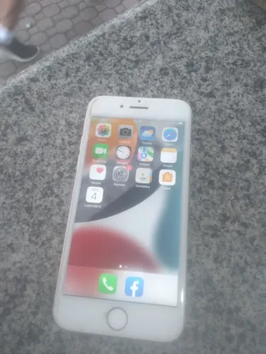 IPhone 7 prateado