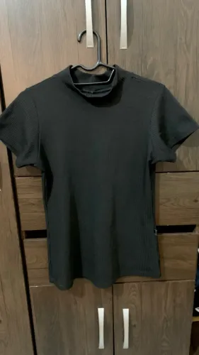 blusa de gola canelada