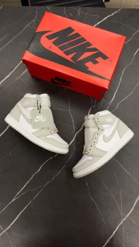 Air Jordan 1 High Seafoam