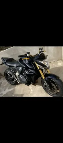 Cb1000R 