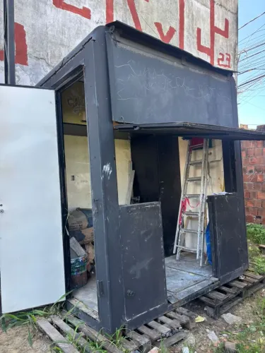 Vende um trailer para comércio 81. *