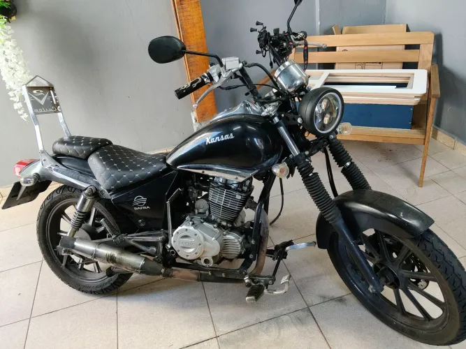 DAFRA KANSAS 150