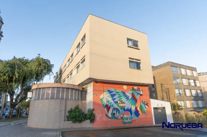 Apartamento com 3 quartos e banheiro para alugar no bairro mercês em Curitiba