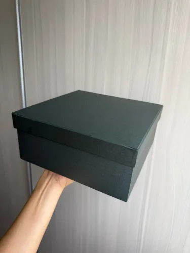 Caixa cartonada verde 23x23x10cm