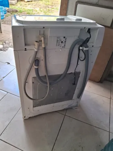 Máquina de lavar roupas 