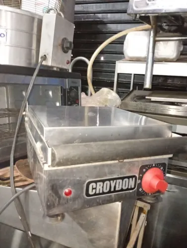 CHAPA PRENSSA ESTRIADA CROYDON