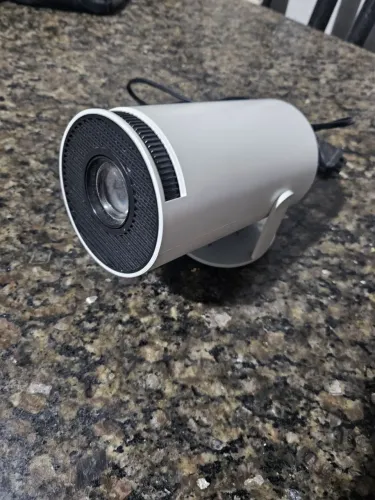 Projetor HY300 - Usado - Perfeitas condições