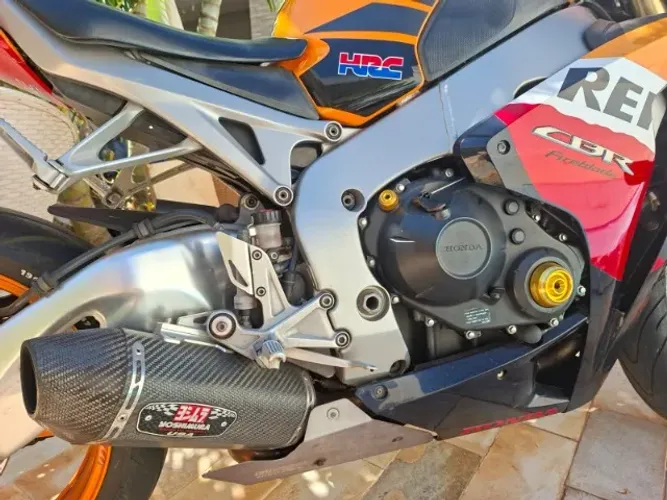 HONDA CBR 1000RR REPSOL