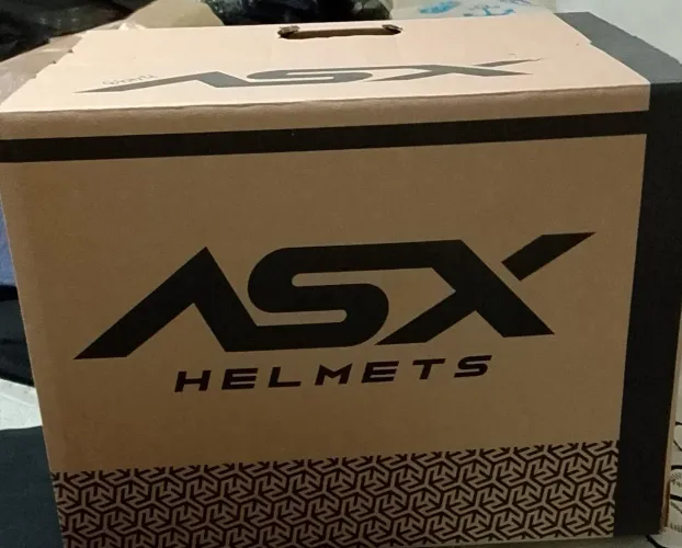 Capacete novo