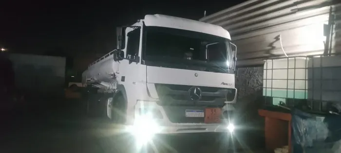 Atego no tanque 