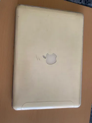 MacBook White 2009