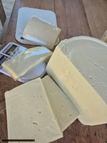 Vendo Queijo Manteiga!
