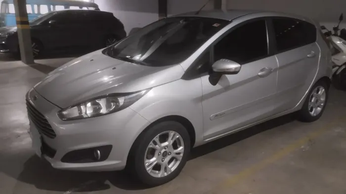 Ford Fiesta SEL 1.6 16V Flex Mec. 5P 2017