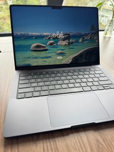 MacBook Pro 14' M3 Max 64GB 1TB