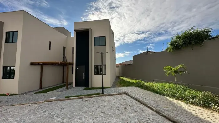 Imóvel para venda possui 90 metros quadrados com 3 quartos em Serraria - Maceió - AL
