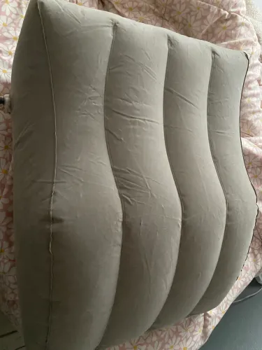 Almofada inflável para pernas