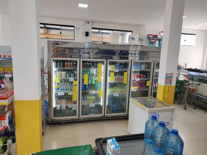 Vendo um freezer Alaska 5 portas 