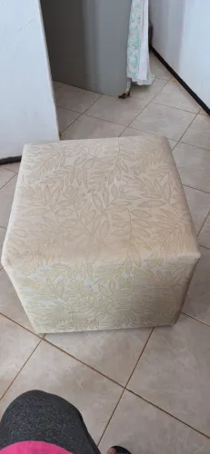 2 PUFS SEMI NOVOS